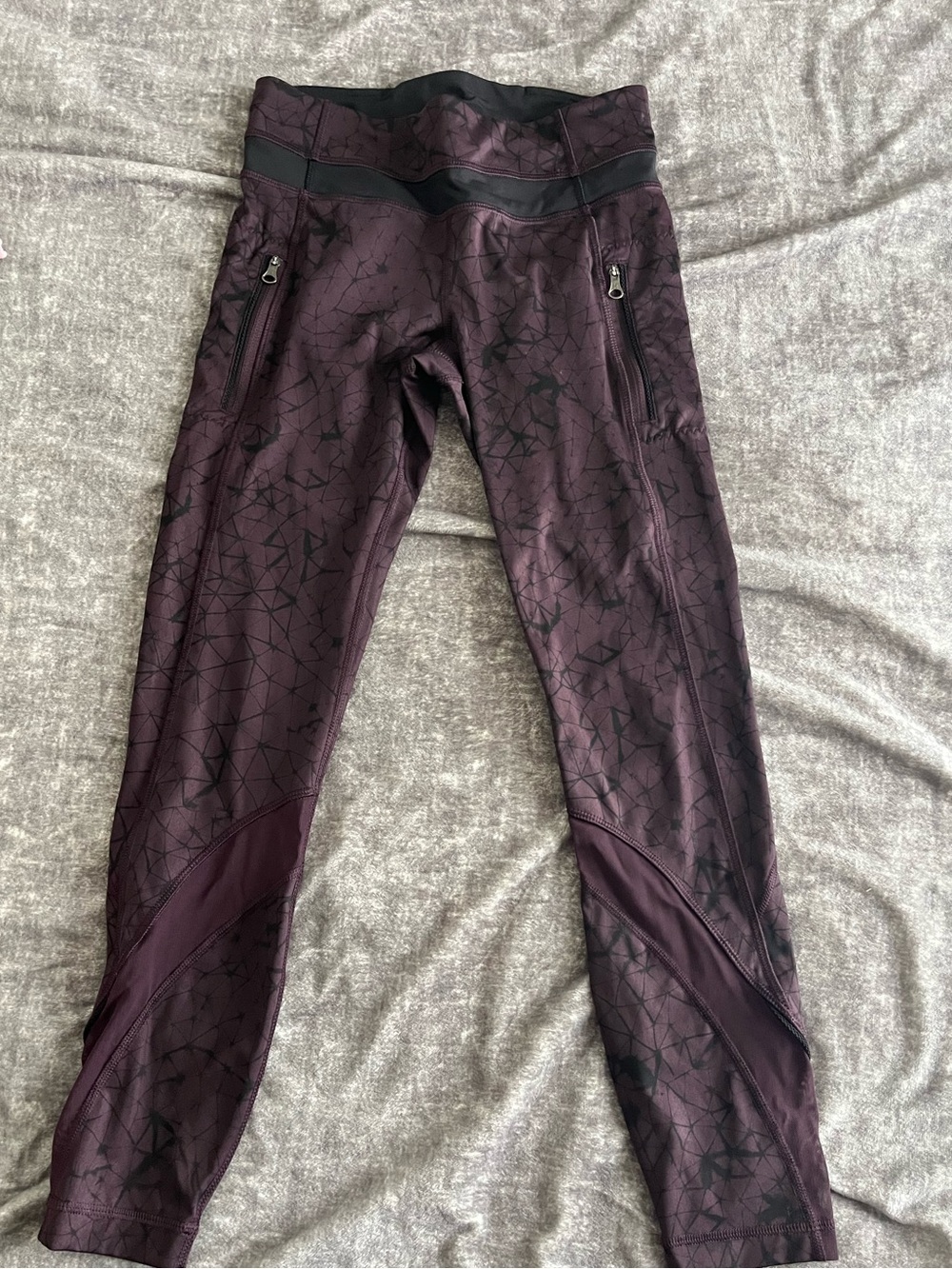 lululemon athletica Plum Geometric Zip Pocket Leggings